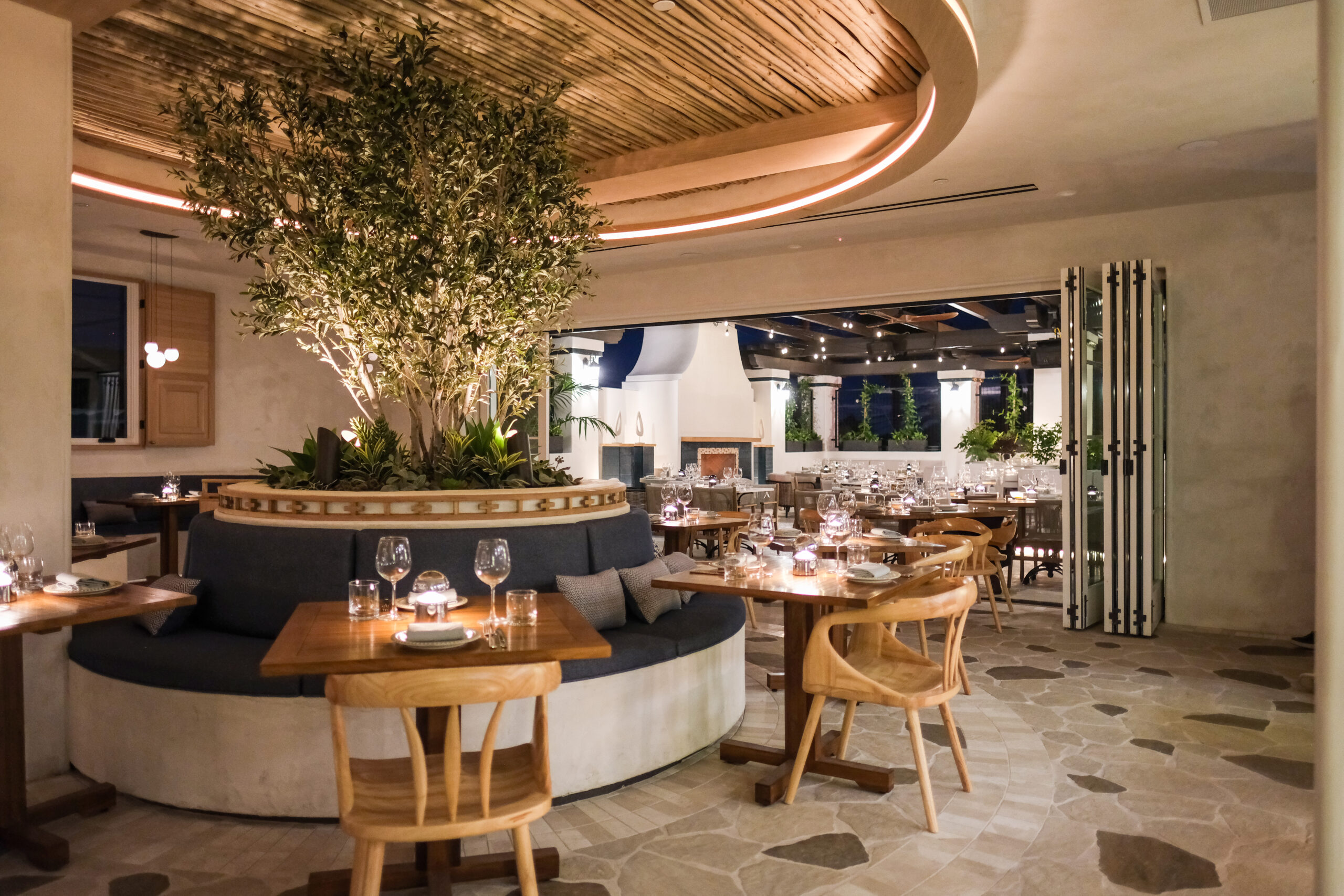 Interface graphique du lobby de jeux Tortuga Casino montrant des machines à slots